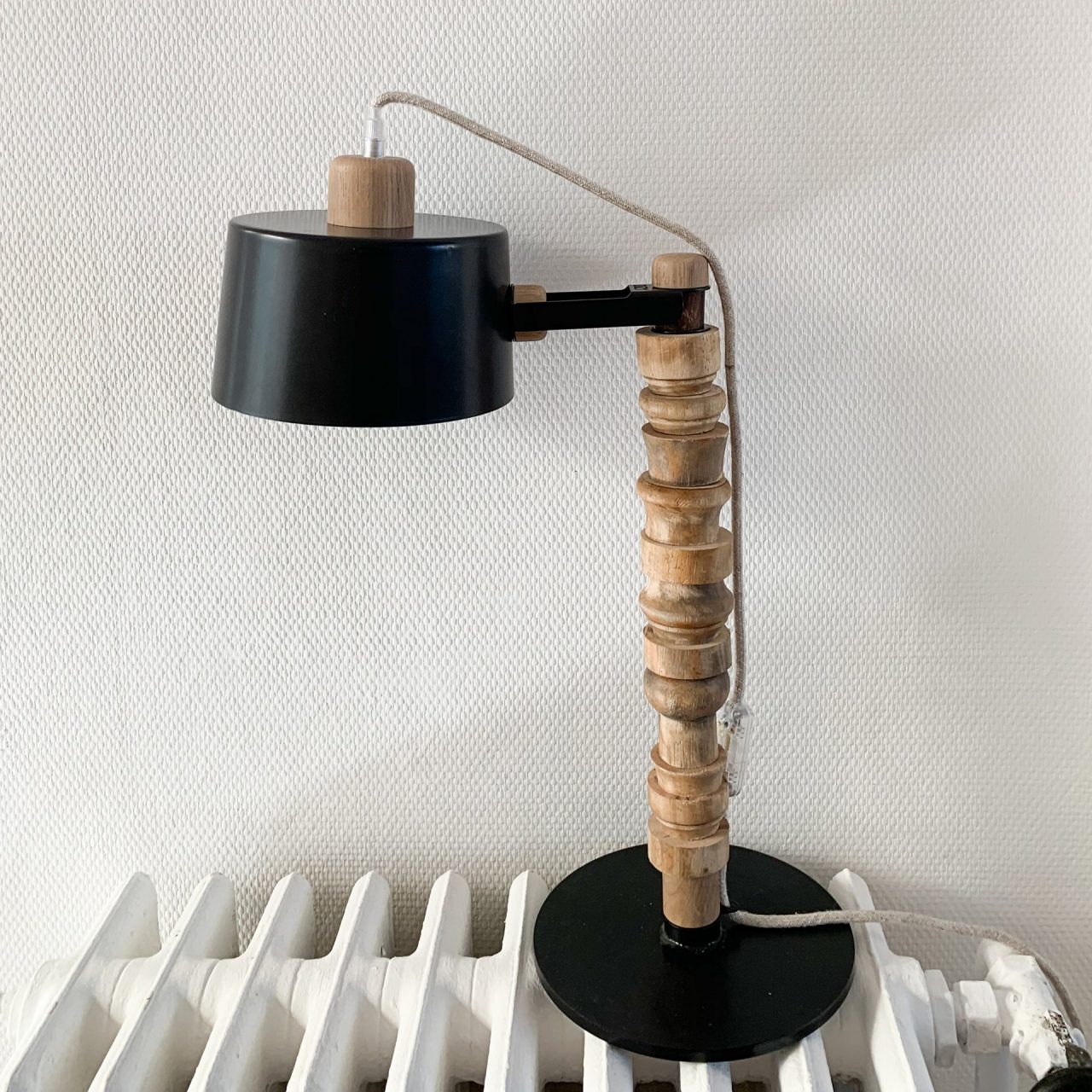Lampe - lampe de bureau - lampe de chevet. Fabrication française.